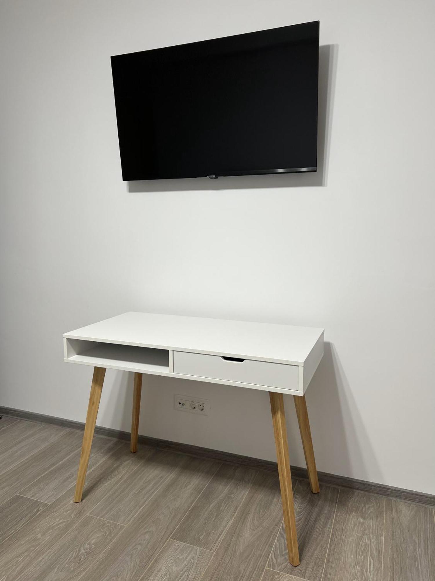 Refined Studio Haven At Exigent Plaza - 08 Bukarest Exteriör bild