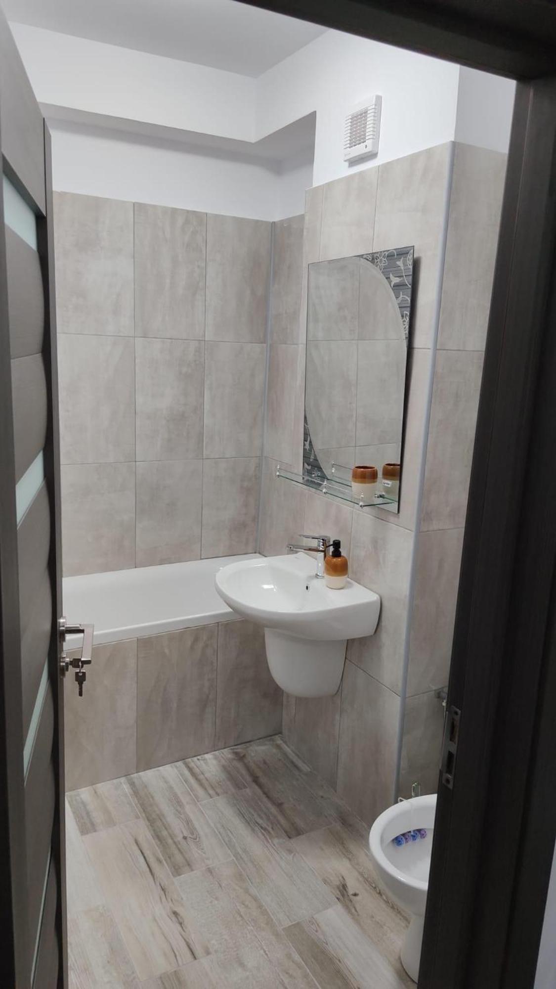 Refined Studio Haven At Exigent Plaza - 08 Bukarest Exteriör bild